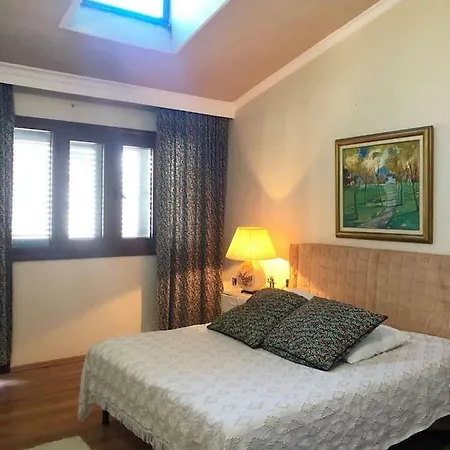 Spacious In Historic Area * Vlorë